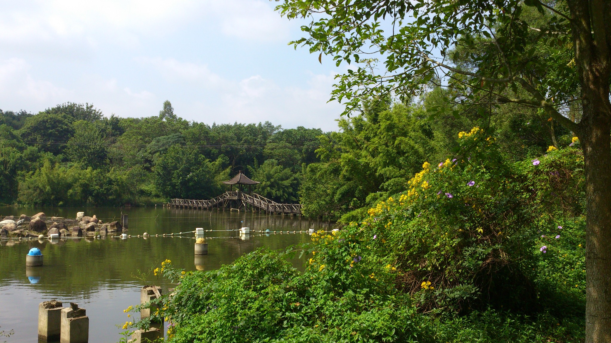 绿岛山庄          