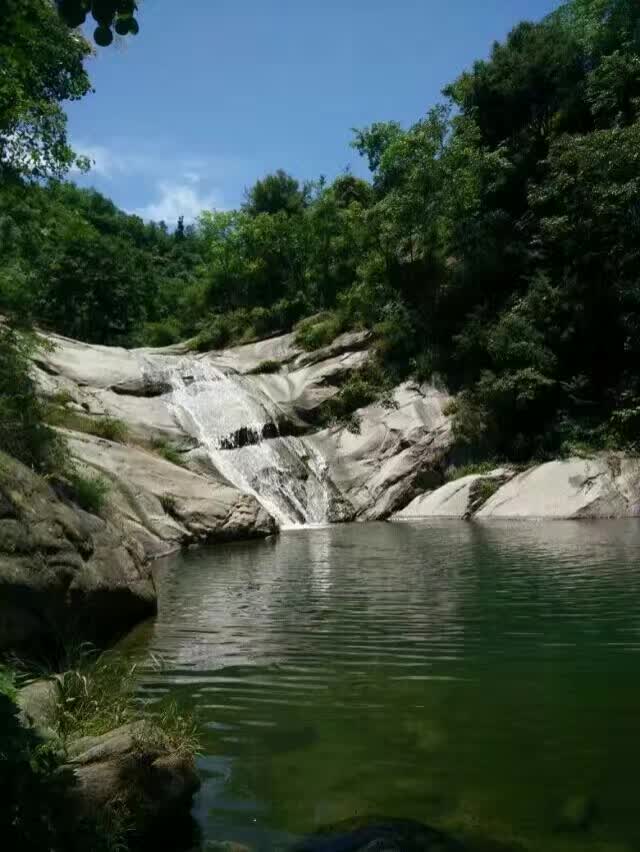 作为尧山风景区集群的一份子,想马河风景区以其"秀,静,幽,险"深受游客