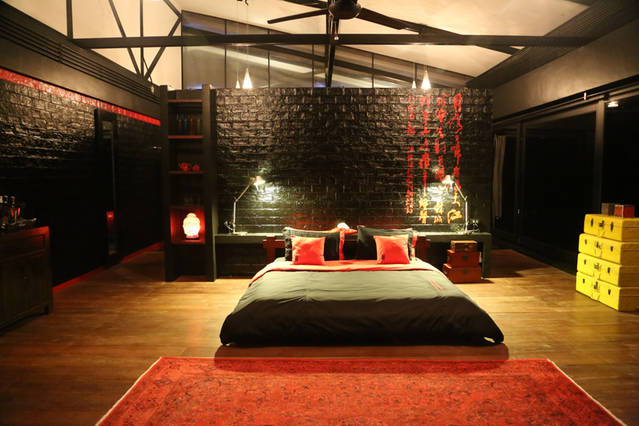 the xian villa phuket, red room